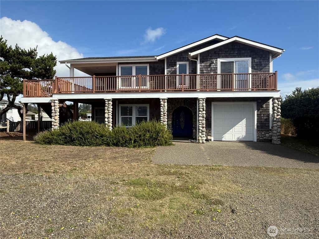Photo of 35210 F Place, Ocean Park, WA 98640 (MLS # 2442457)