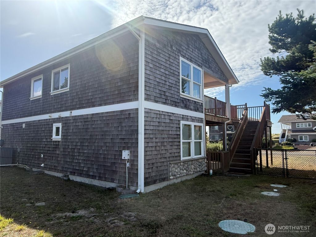 Photo of 35210 F Place, Ocean Park, WA 98640 (MLS # 2442457)