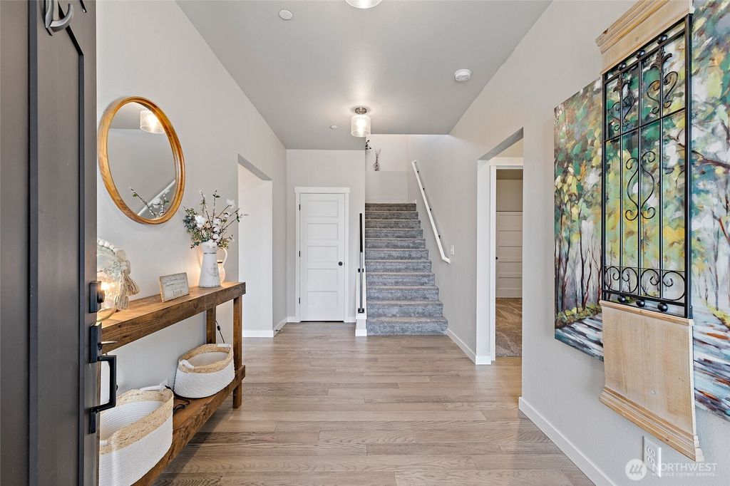 Photo of 4009 60th Avenue NE, Marysville, WA 98270 (MLS # 2485621)