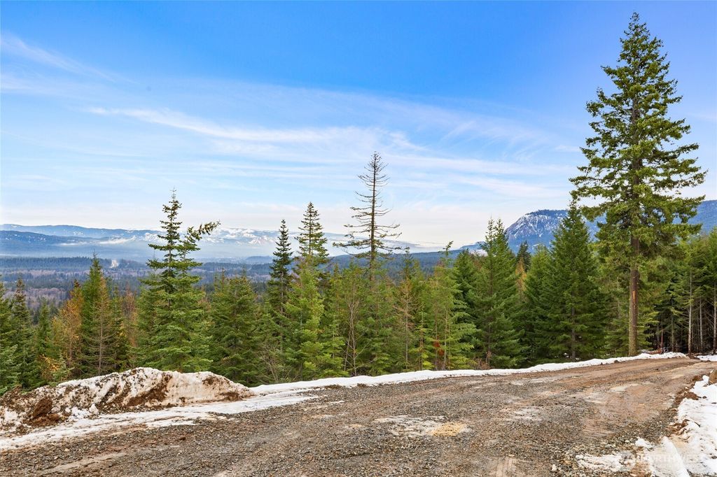 Photo of 901 Whisper Creek Drive, Cle Elum, WA 98922 (MLS # 2459712)