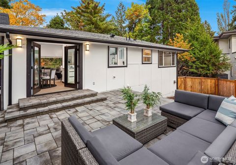 Photo of 10045 NE 15th Street, Bellevue, WA 98004 (MLS # 2553178)