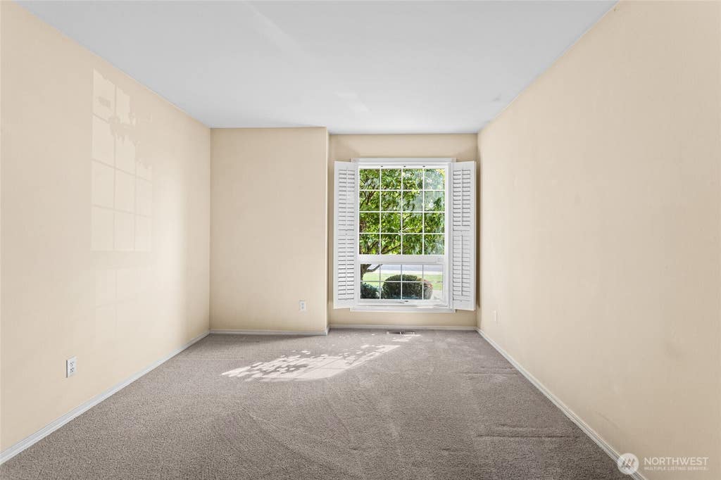 Photo of 606 S 56th Avenue, Yakima, WA 98908 (MLS # 2570932)