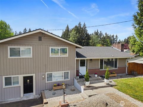 Photo of 11410 94th Avenue E, Puyallup, WA 98373 (MLS # 2518449)