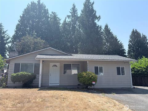 Photo of 5622 202nd Street SW, Lynnwood, WA 98036 (MLS # 2567098)