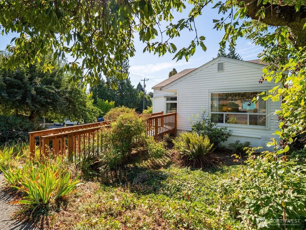 Photo of 7003 40th Avenue NE, Seattle, WA 98115 (MLS # 2437805)