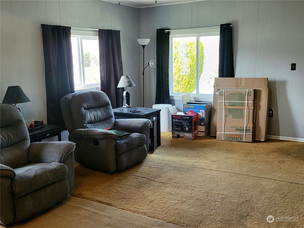 listing image 9368080173803609847