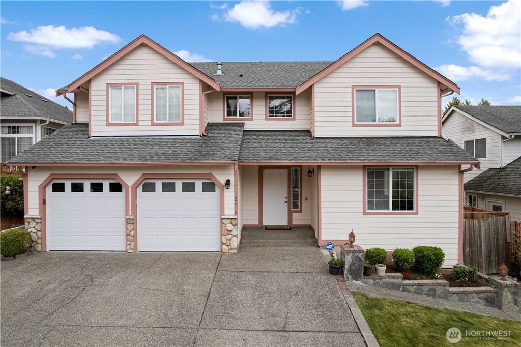 Photo of 12414 SE 238th Place, Kent, WA 98031 (MLS # 2377098)