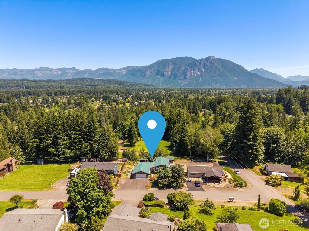 Photo of 8516 375th Avenue SE, Snoqualmie, WA 98065 (MLS # 2565176)