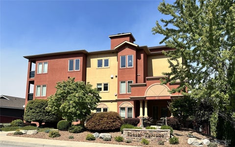 Photo of 113 E Raymond Street #1B, Chelan, WA 98816 (MLS # 2575482)