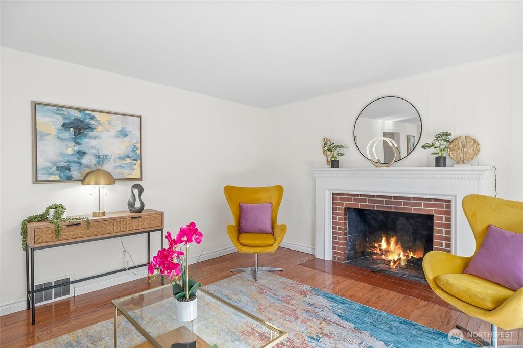 Photo of 2926 W Blaine Street, Seattle, WA 98199 (MLS # 2526599)