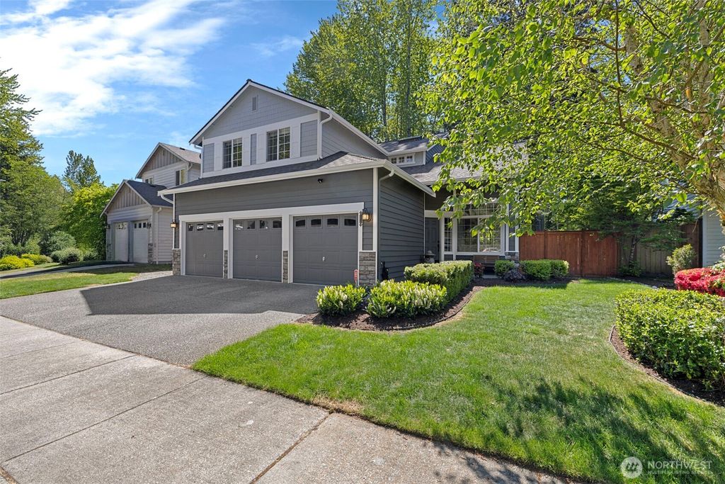 Photo of 14416 24th Avenue W, Lynnwood, WA 98087 (MLS # 2372794)