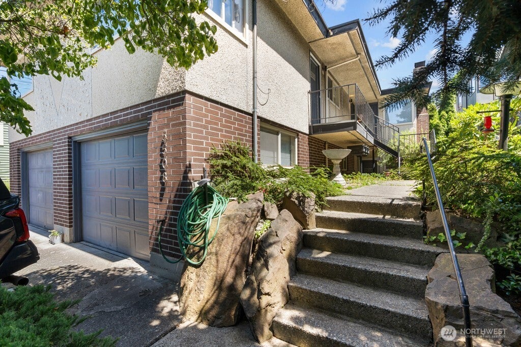 Photo of 5506 7th Avenue NW, Seattle, WA 98107 (MLS # 2542614)