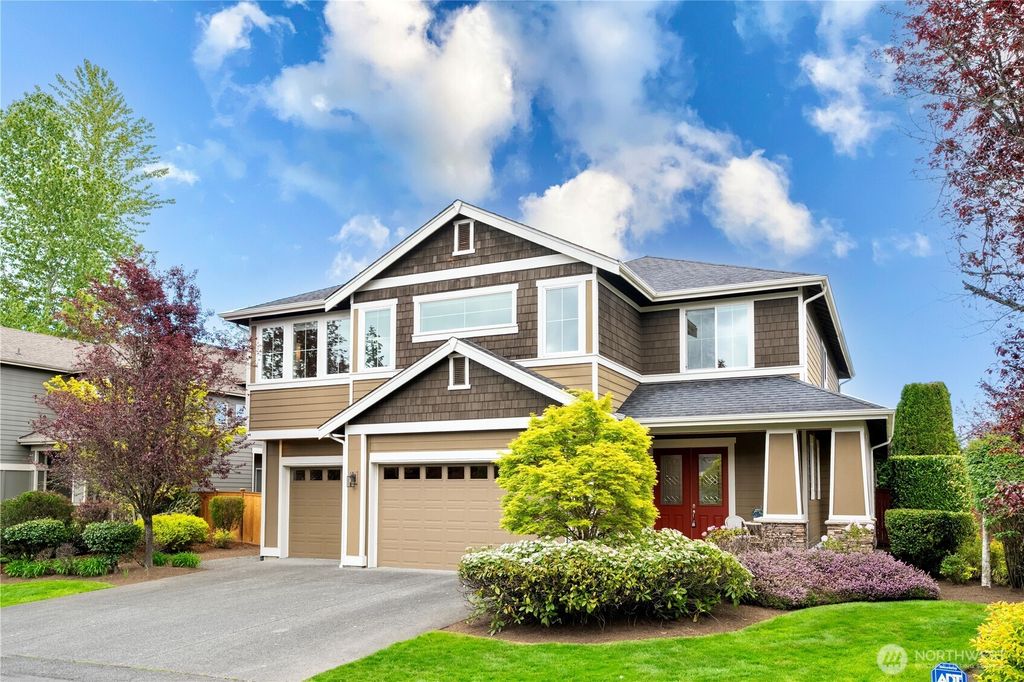 Photo of 17288 NE 120th Way, Redmond, WA 98052 (MLS # 2395172)
