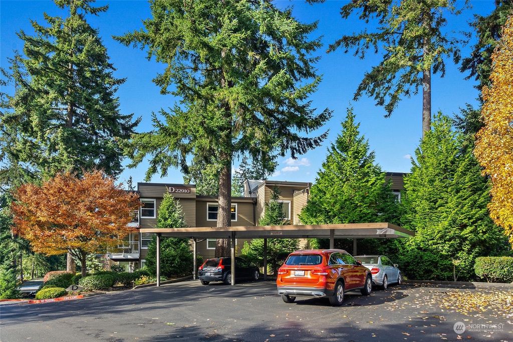 Photo of 22910 90th Avenue W #D402, Edmonds, WA 98026 (MLS # 2303676)