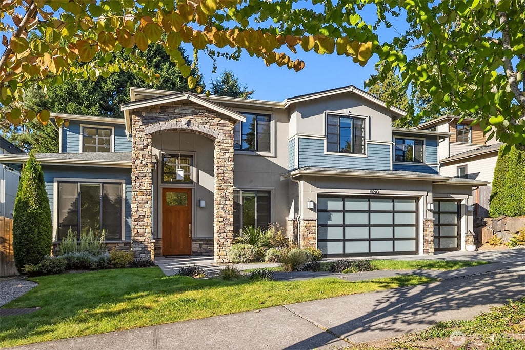 Photo of 11210 NE 60th Street, Kirkland, WA 98033 (MLS # 2589240)