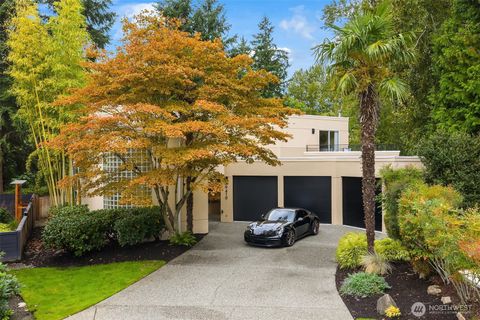 Photo of 9419 110th Place NE, Kirkland, WA 98033 (MLS # 2439267)