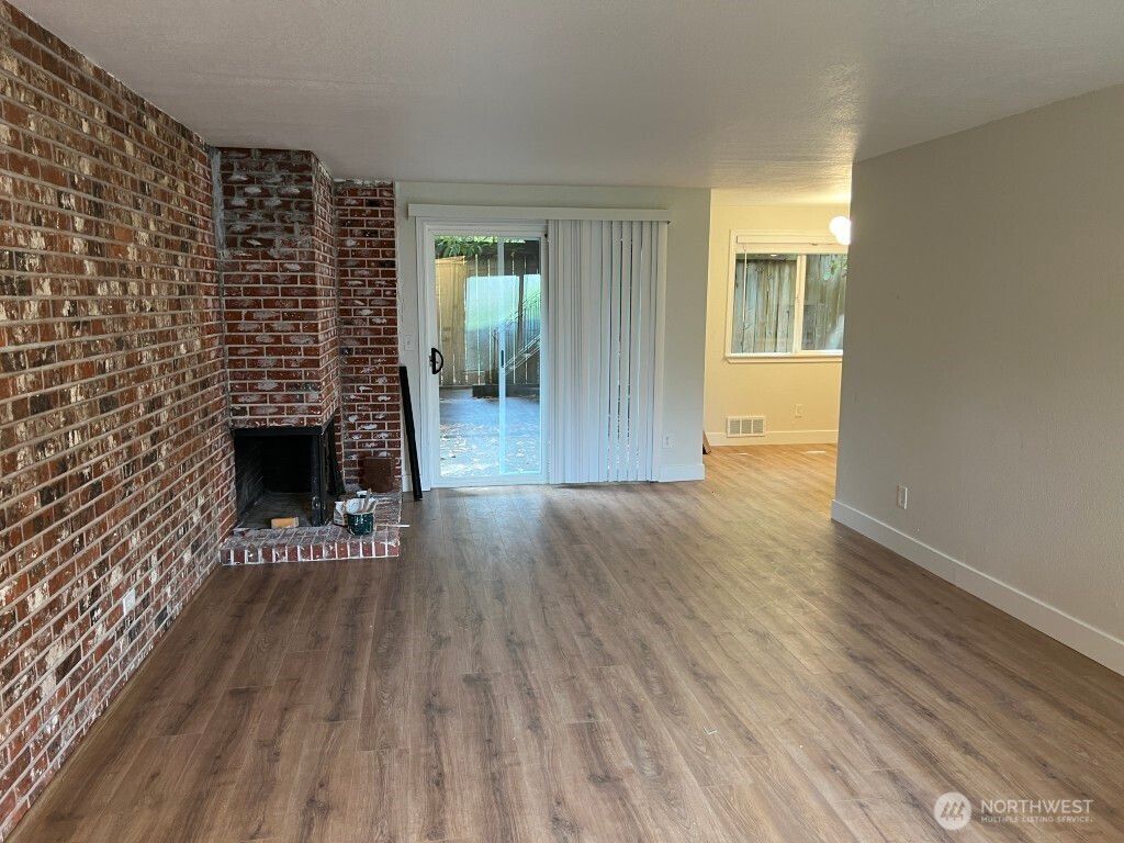 Photo of 14309 NE 7th Place #2, Bellevue, WA 98007 (MLS # 2518748)