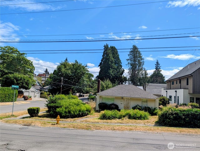 3854 36th Avenue W, Seattle