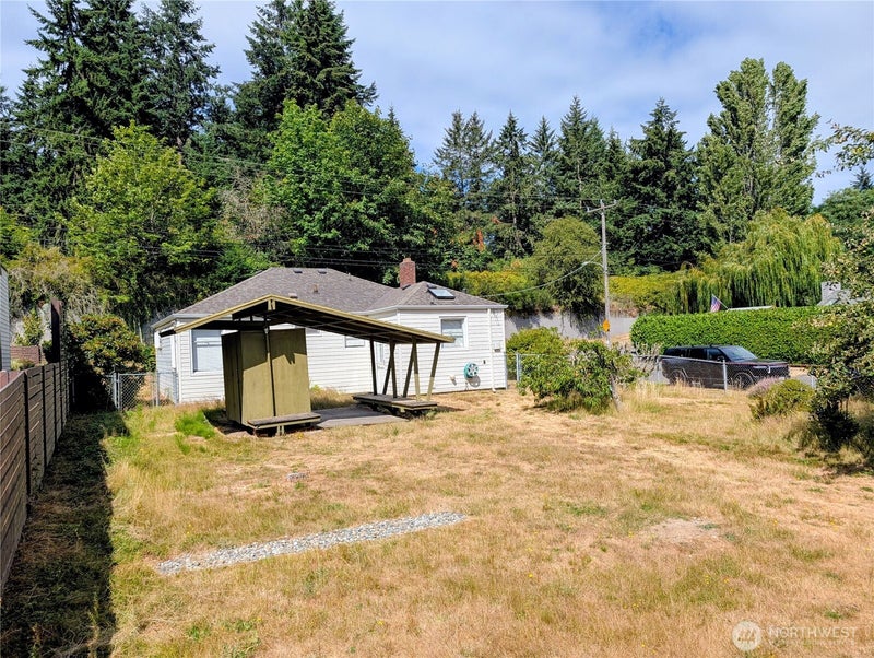 3854 36th Avenue W