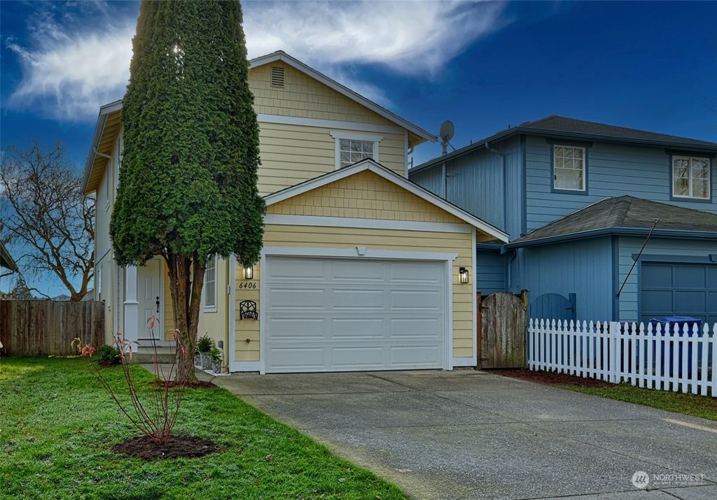 Photo of 6406 79th Place NE, Marysville, WA 98270 (MLS # 2319045)