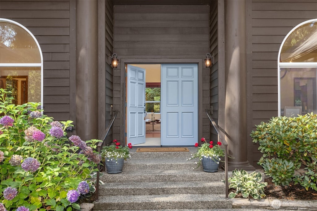 Photo of 8387 NE Sumanee Place, Bainbridge Island, WA 98110 (MLS # 2585884)