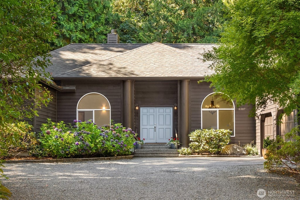 Photo of 8387 NE Sumanee Place, Bainbridge Island, WA 98110 (MLS # 2585884)