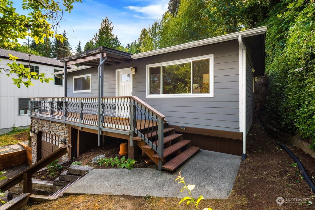 Photo of 1800 NE 96th Street, Seattle, WA 98115 (MLS # 2277383)