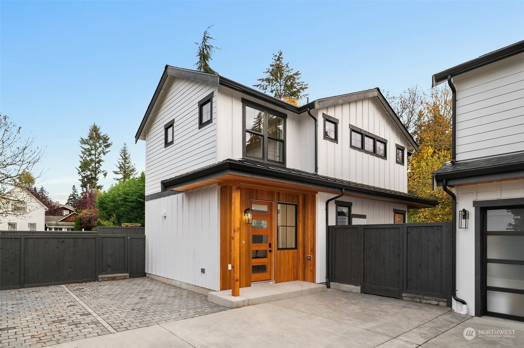 Photo of 7918 122nd Avenue NE, Kirkland, WA 98033 (MLS # 2309897)