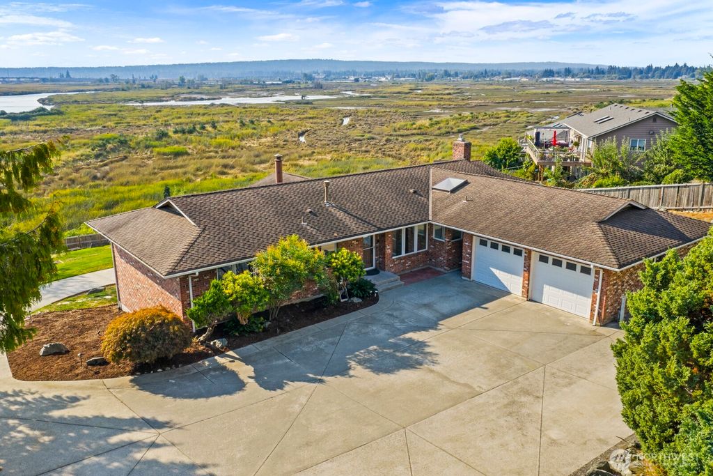 Photo of 4220 59th Drive NE, Marysville, WA 98270 (MLS # 2426013)