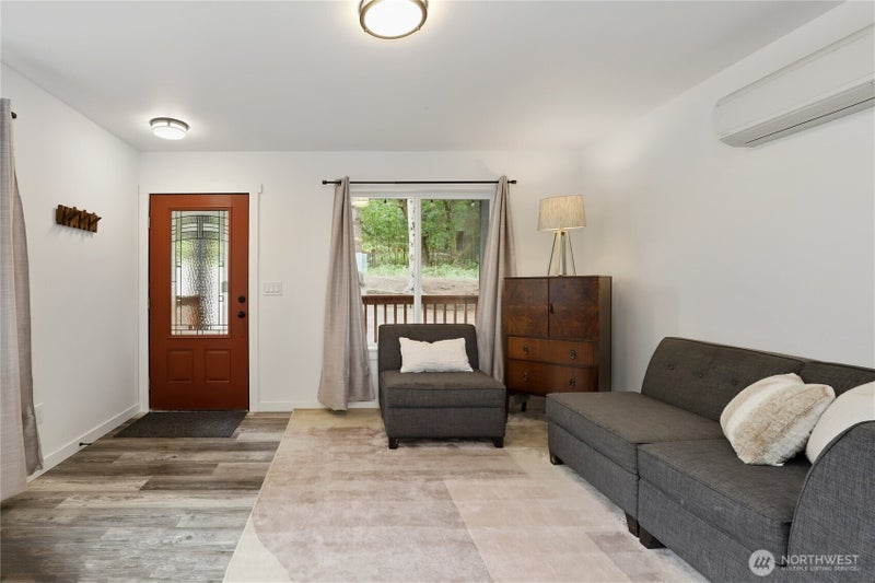 210 E Panorama Drive