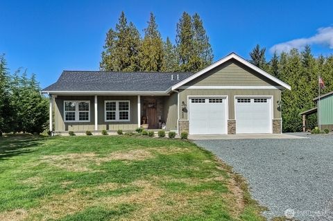 Photo of 19443 Oakleaf Lane Ln, Sedro Woolley, WA 98284 (MLS # 2440961)