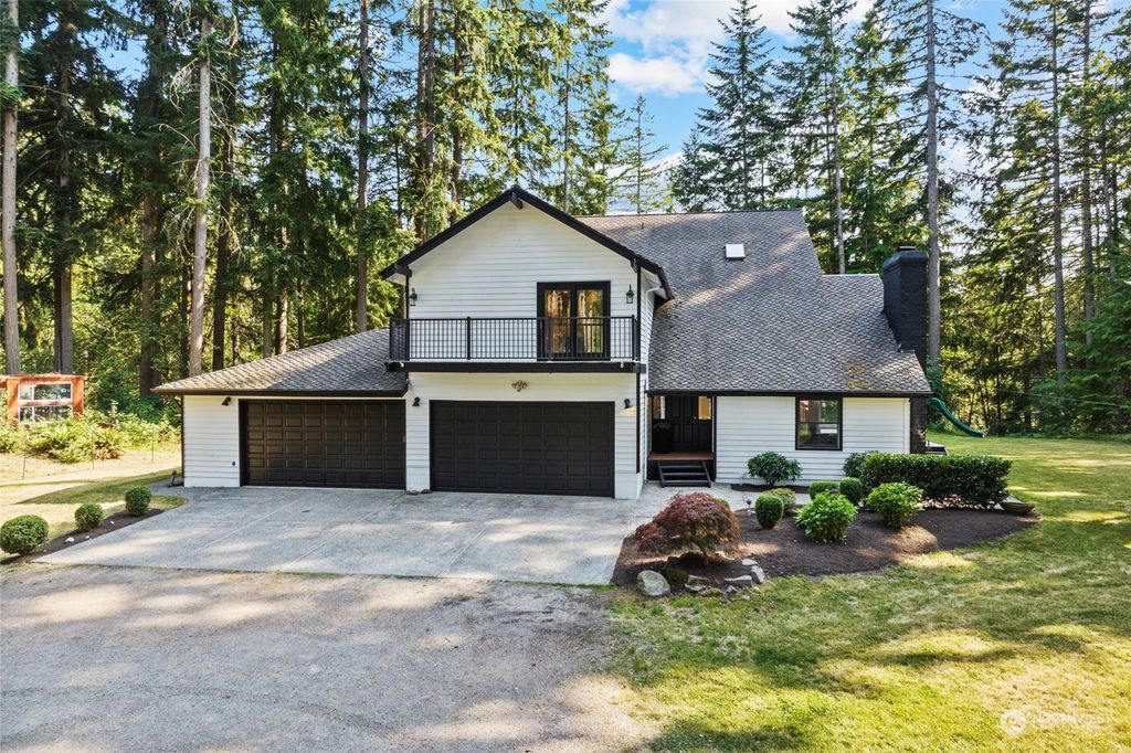 Photo of 18825 NE 202nd Street, Woodinville, WA 98077 (MLS # 2134971)