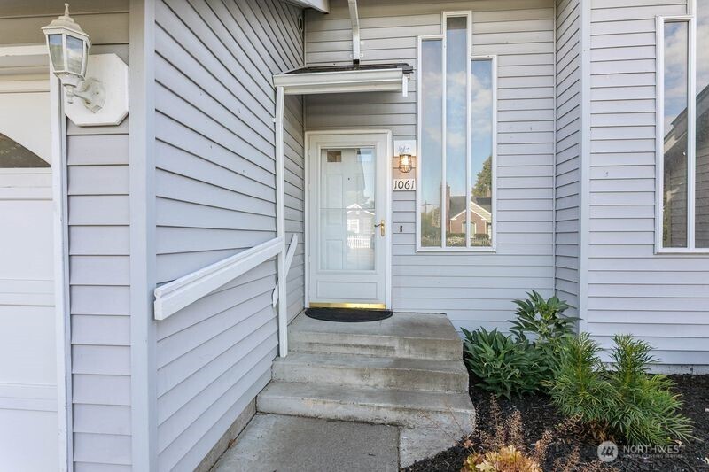 1061 Peace Portal Drive 6