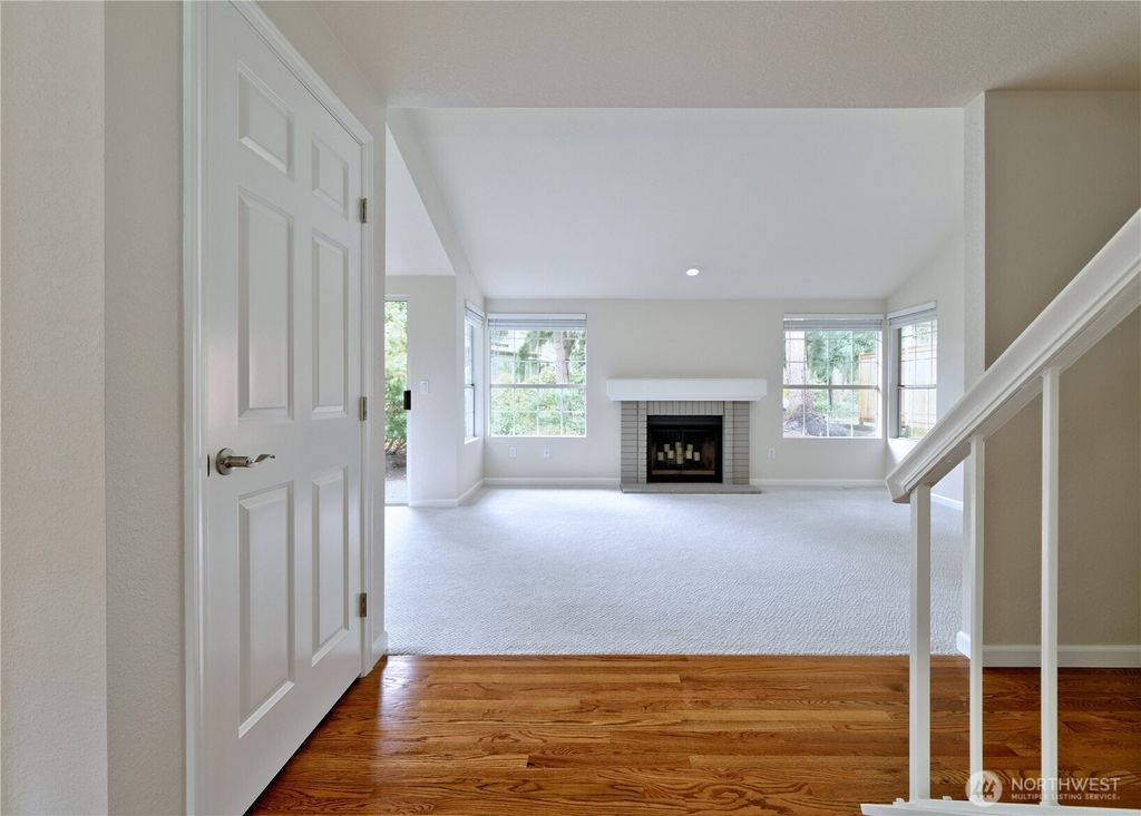 Photo of 6616 114th Avenue SE, Bellevue, WA 98006 (MLS # 2494634)