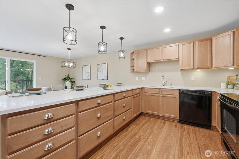 700 Front Street S E206