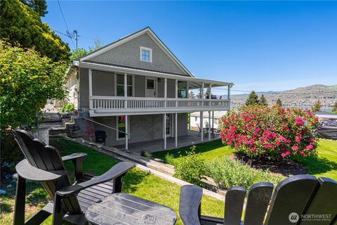 Photo of 222 Millard Rd. RD, Chelan, WA 98816 (MLS # 2517769)