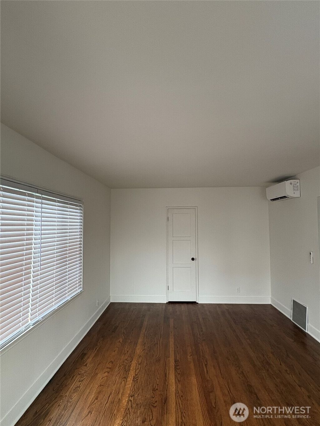 Photo of 838 NW 54th Street, Seattle, WA 98107 (MLS # 2460488)