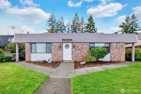 Photo of 101 147th Ave SE Ave, Bellevue, WA 98007 (MLS # 2469358)