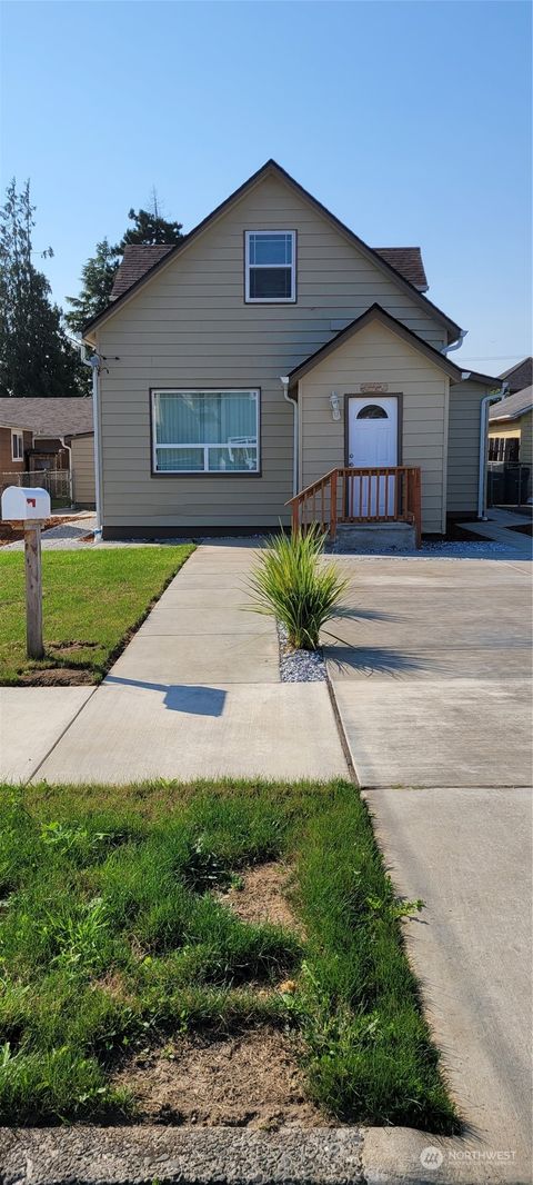 A home in Hoquiam