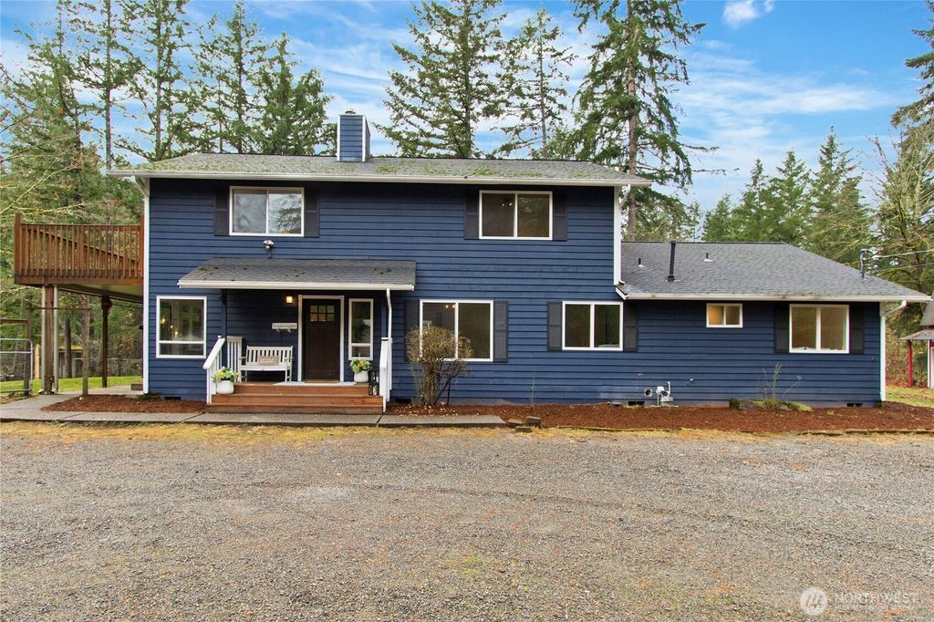 Photo of 28515 210th Avenue SE, Kent, WA 98042 (MLS # 2454942)