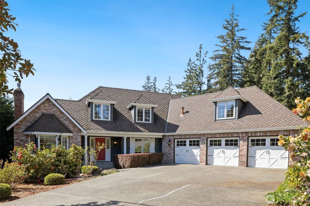 Photo of 413 213th Place SE, Sammamish, WA 98074 (MLS # 2391390)