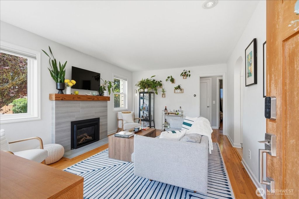 Photo of 10038 13th Avenue NW, Seattle, WA 98177 (MLS # 2556089)
