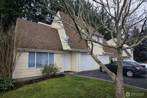 Photo of 1019 18th St NE St, Auburn, WA 98002 (MLS # 2468482)