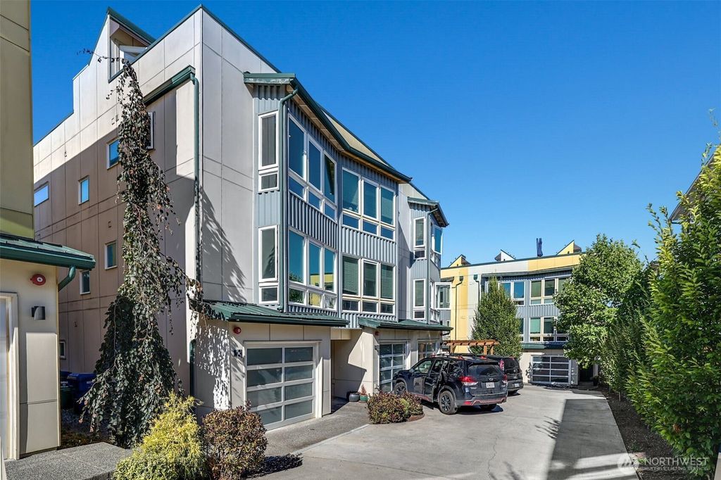 Photo of 7526 43rd Avenue S, Seattle, WA 98118 (MLS # 2520746)