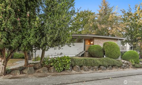 650 W Cremona Street Seattle WA 98119