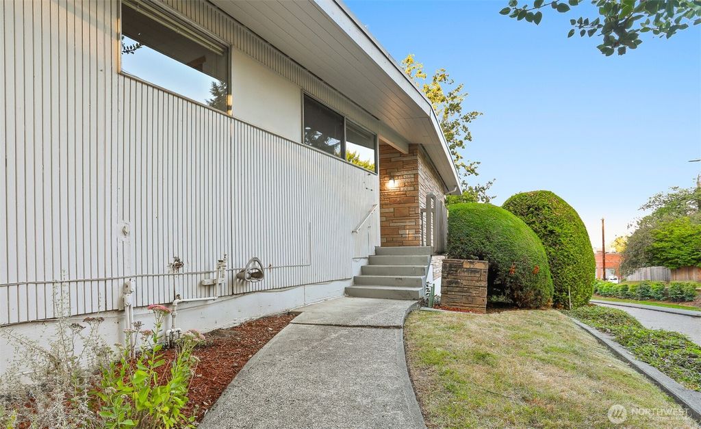 Photo of 650 W Cremona Street, Seattle, WA 98119 (MLS # 2429277)