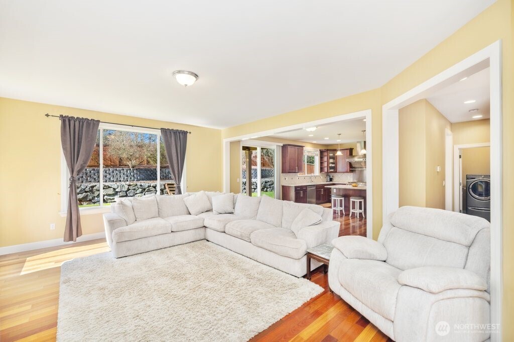 12910 194th Avenue Ct E