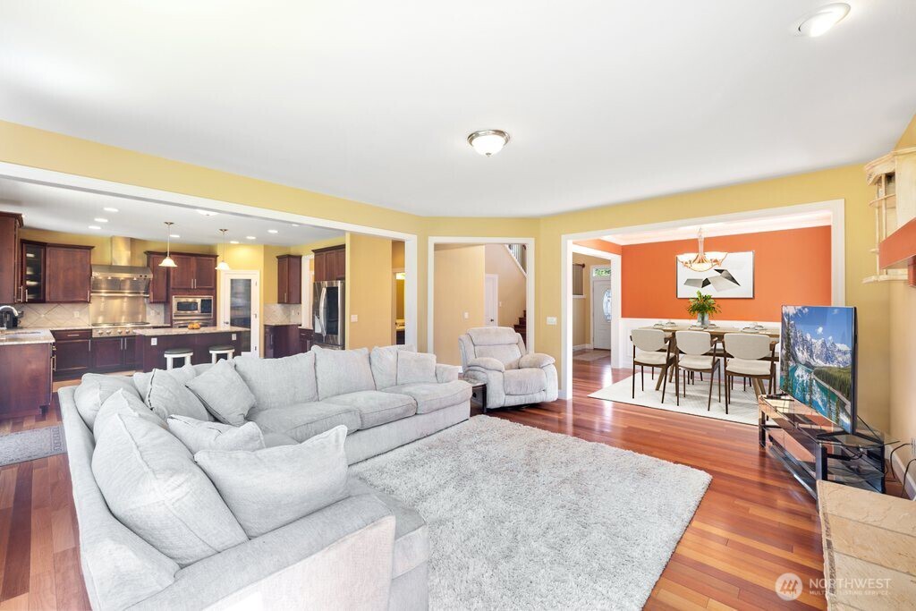 12910 194th Avenue Ct E