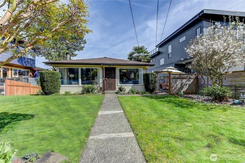 Photo of 610 27th Avenue E, Seattle, WA 98112 (MLS # 2510724)
