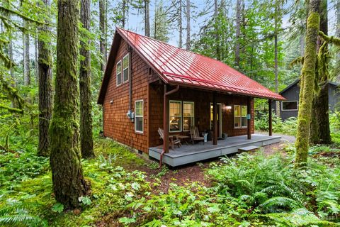 Photo of 7493 Miller Way, Deming, WA 98244 (MLS # 2407186)
